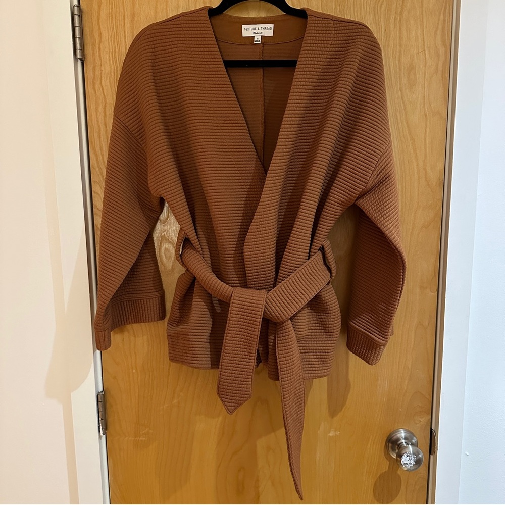 Texture & Thread Quilted Wrap Jacket - Picture 5 of 10